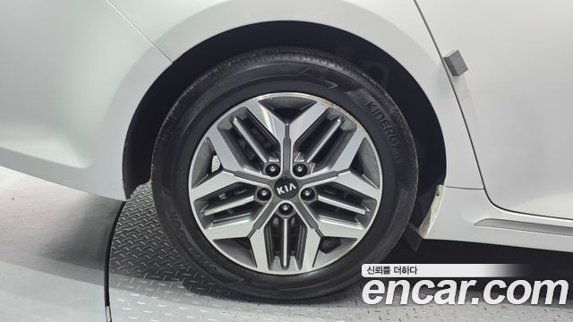 Kia K5 Hybrid (II) Noblesse 2020 — фото 5