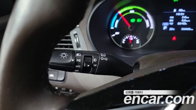 Kia K5 Hybrid (II) Noblesse 2020 — фото 16