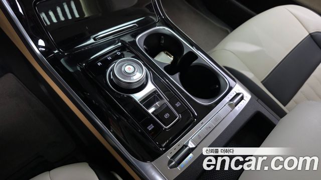 Kia Carnival (IV) Gasoline 7-seater Limousine(Special vehicle) 2021 — фото 9
