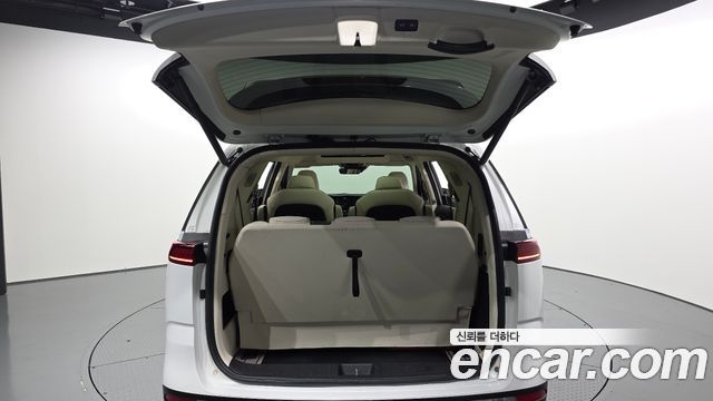 Kia Carnival (IV) Gasoline 7-seater Limousine(Special vehicle) 2021 — фото 20