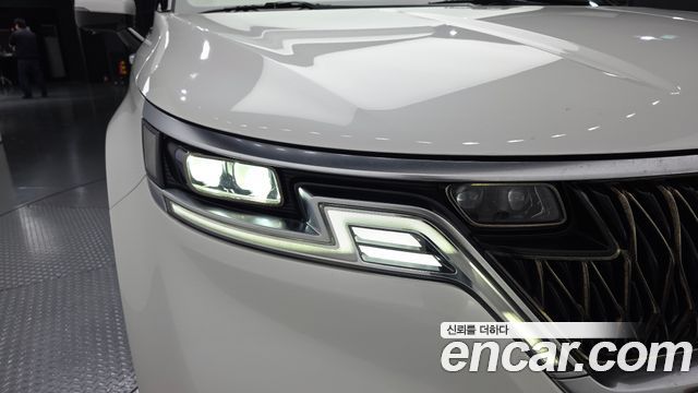 Kia Carnival (IV) Gasoline 7-seater Limousine(Special vehicle) 2021 — фото 22