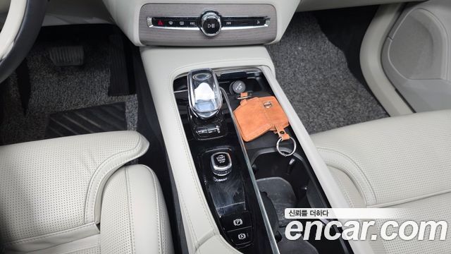 Volvo XC90 (II) T8 Ultimate Bright Hybrid 2022 — фото 9