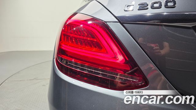 Mercedes-Benz C-Class (W205) C200 2019 — фото 23