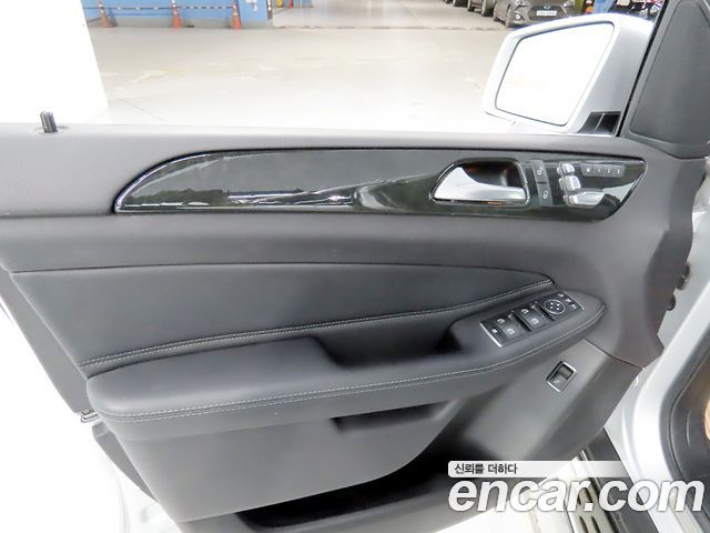Mercedes-Benz GLE-Class (W166) GLE350 d 4MATIC 2017 — фото 16