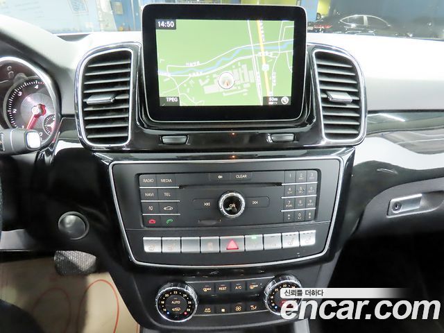 Mercedes-Benz GLE-Class (W166) GLE350 d 4MATIC 2017 — фото 19