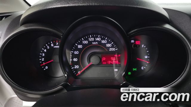 Kia Ray VAN Deluxe 2016 — фото 8