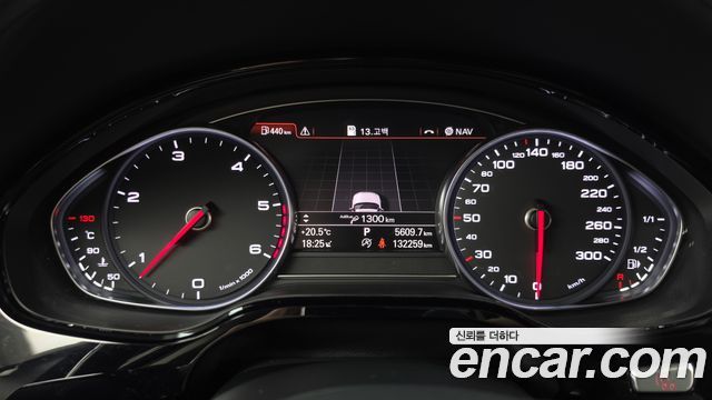 Audi A8 50 TDI Quattro LWB D4 2015 — фото 8