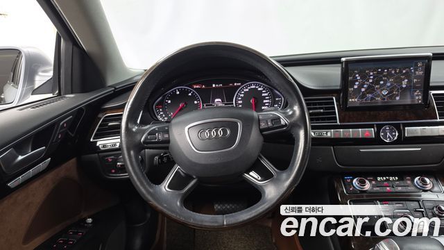 Audi A8 50 TDI Quattro LWB D4 2015 — фото 13