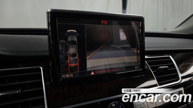 Audi A8 50 TDI Quattro LWB D4 2015 — фото 15