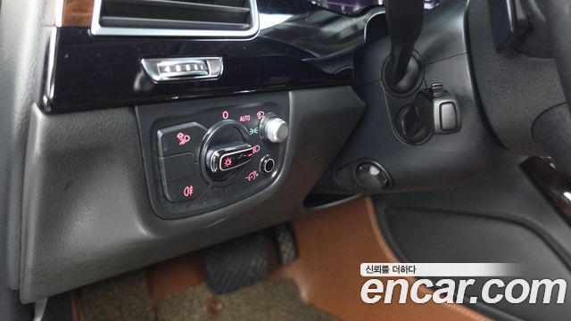 Audi A8 50 TDI Quattro LWB D4 2015 — фото 20