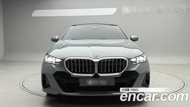 BMW 5 Series (G60) 520i M Sport 2024 — фото 2