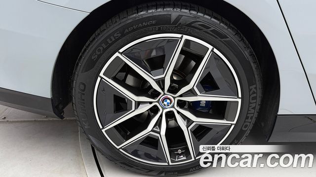 BMW 5 Series (G60) 520i M Sport 2024 — фото 23