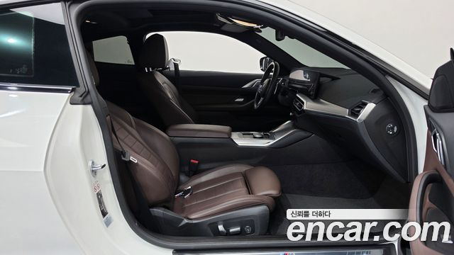 BMW 4 Series (G22) 420i M Sport Coupe 2024 — фото 33
