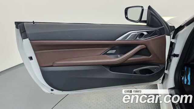 BMW 4 Series (G22) 420i M Sport Coupe 2024 — фото 35