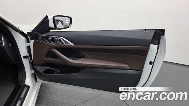 BMW 4 Series (G22) 420i M Sport Coupe 2024 — фото 36