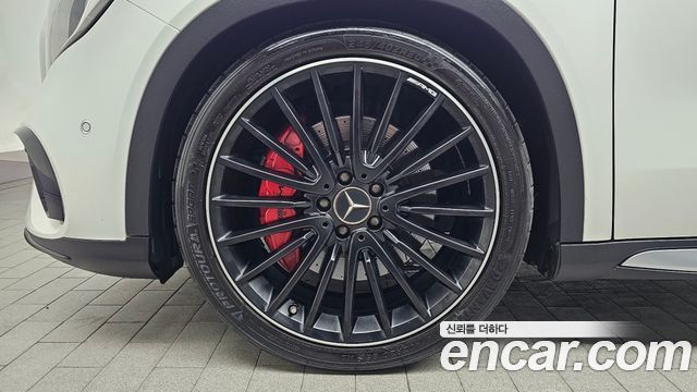 Mercedes-Benz GLA-Class (X156) GLA45 AMG 4MATIC 2019 — фото 5