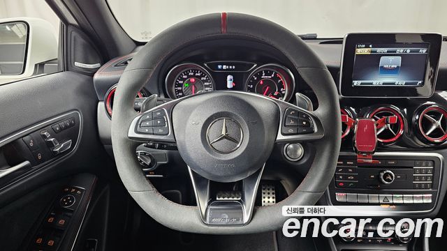 Mercedes-Benz GLA-Class (X156) GLA45 AMG 4MATIC 2019 — фото 12