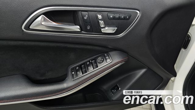 Mercedes-Benz GLA-Class (X156) GLA45 AMG 4MATIC 2019 — фото 27