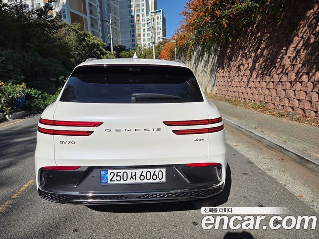Genesis GV70 2.5T Gasoline AWD 2025 — фото 3