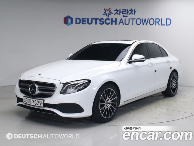 Mercedes-Benz E-Class (W213) E300 Avantgarde 2020 — фото 1