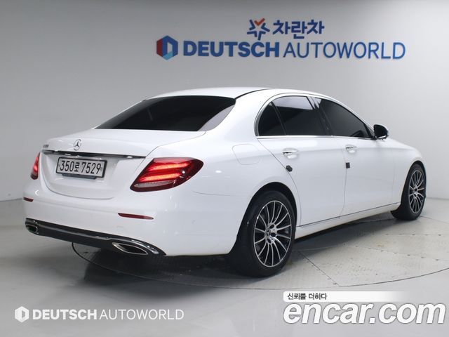 Mercedes-Benz E-Class (W213) E300 Avantgarde 2020 — фото 2