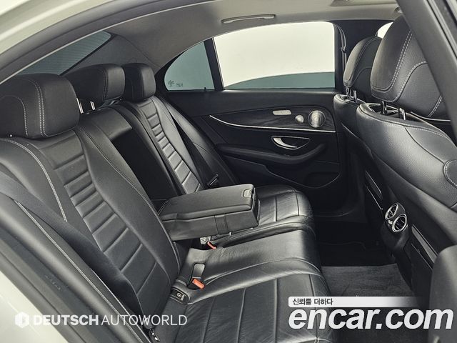 Mercedes-Benz E-Class (W213) E300 Avantgarde 2020 — фото 16