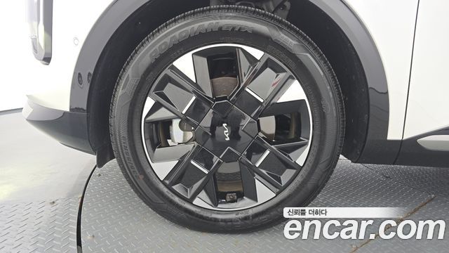 Kia Sportage (V) Gasoline 1.6 Turbo 2WD Signature 2025 — фото 5