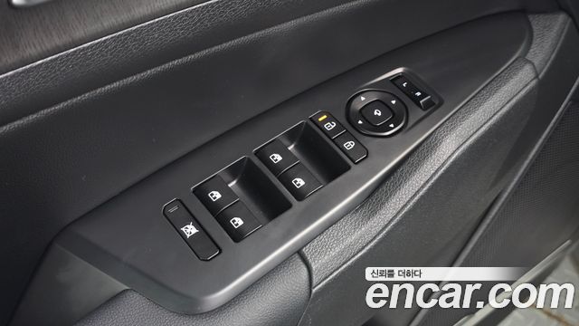 Kia Sportage (V) Gasoline 1.6 Turbo 2WD Signature 2025 — фото 34