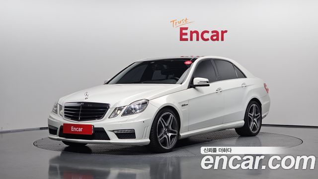 Mercedes-Benz E-Class (W212) E63 AMG 2011 — фото 1