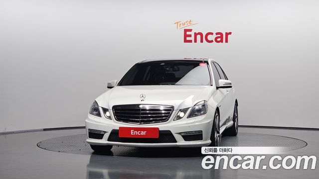 Mercedes-Benz E-Class (W212) E63 AMG 2011 — фото 3