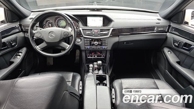 Mercedes-Benz E-Class (W212) E63 AMG 2011 — фото 7