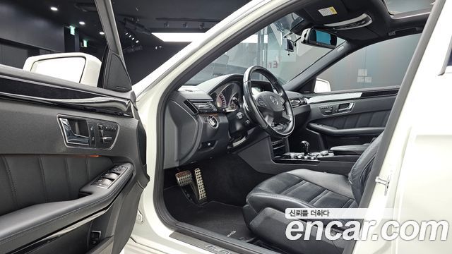 Mercedes-Benz E-Class (W212) E63 AMG 2011 — фото 10