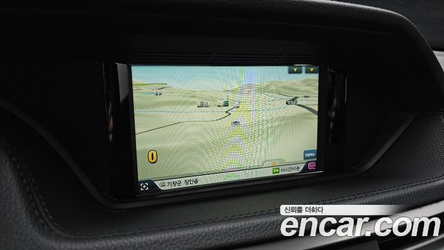 Mercedes-Benz E-Class (W212) E63 AMG 2011 — фото 14