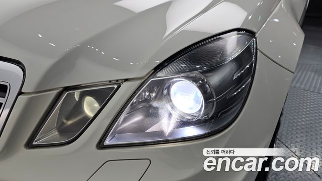 Mercedes-Benz E-Class (W212) E63 AMG 2011 — фото 22