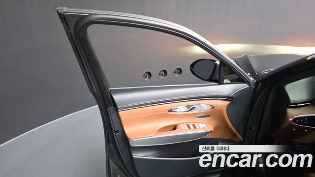 Genesis GV70 2.5T Gasoline AWD 2023 — фото 30