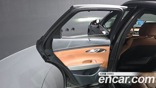 Genesis GV70 2.5T Gasoline AWD 2023 — фото 31