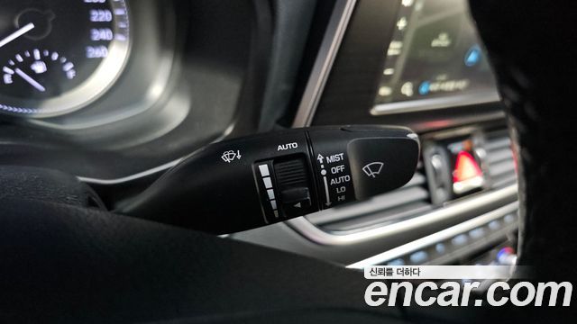 Hyundai Grandeur (IG) 2.4 Premium 2018 — фото 20