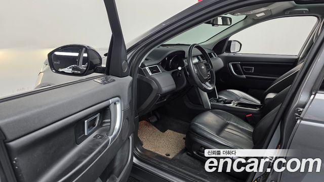 Land Rover Discovery Sport 2.0 TD4 SE 2017 — фото 10
