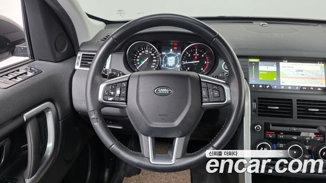 Land Rover Discovery Sport 2.0 TD4 SE 2017 — фото 13