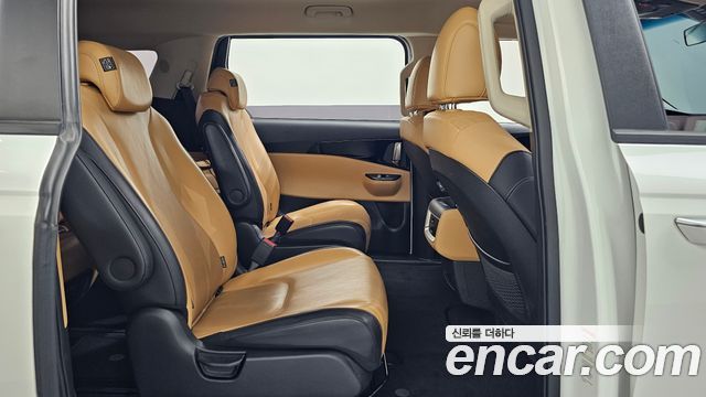 Kia Carnival (IV) Diesel 9-Seater Prestige 2023 — фото 11