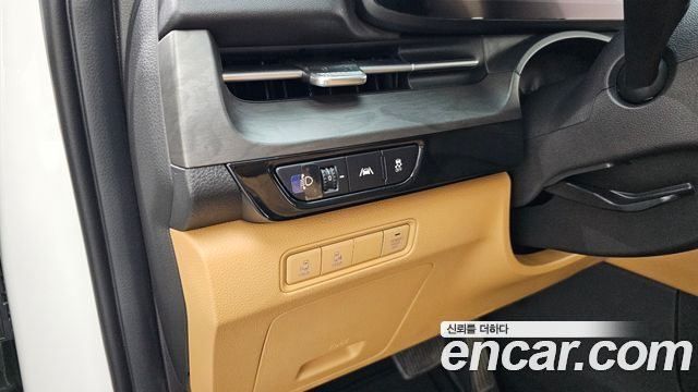Kia Carnival (IV) Diesel 9-Seater Prestige 2023 — фото 17