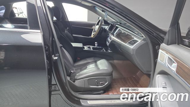 Genesis G80 3.3 GDI AWD Premium Luxury 2018 — фото 11