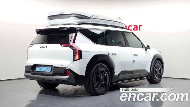 Kia EV9 Long Range 4WD GT Line 2024 — фото 2