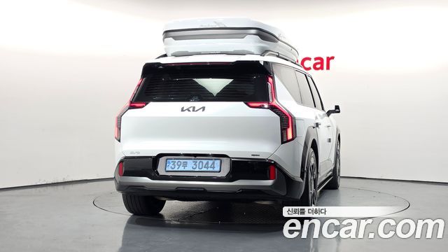 Kia EV9 Long Range 4WD GT Line 2024 — фото 4