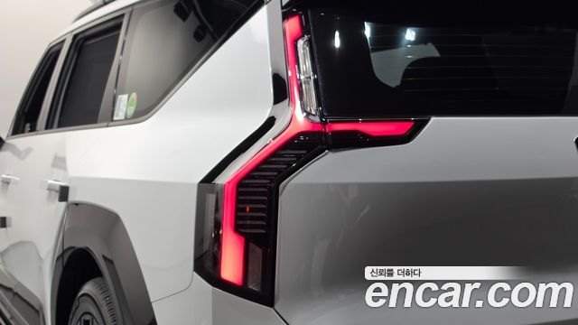 Kia EV9 Long Range 4WD GT Line 2024 — фото 29