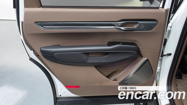 Kia EV9 Long Range 4WD GT Line 2024 — фото 31