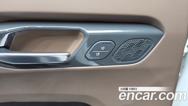 Kia EV9 Long Range 4WD GT Line 2024 — фото 41