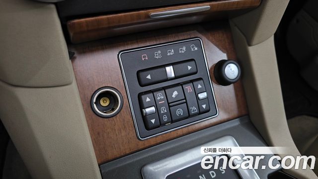 Land Rover Discovery 4 3.0 SDV6 HSE 2016 — фото 14
