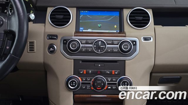 Land Rover Discovery 4 3.0 SDV6 HSE 2016 — фото 15