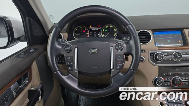 Land Rover Discovery 4 3.0 SDV6 HSE 2016 — фото 16